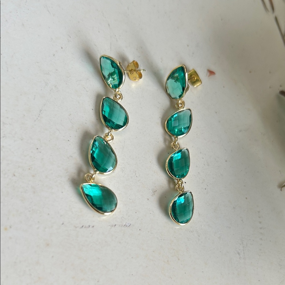AQUA QUARTZ 24k gold drop Earrings - Picture 3 of 4